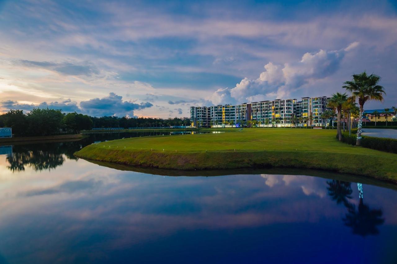 Wyndham Royal Lee Phuket Hotel Nai Yang Ngoại thất bức ảnh
