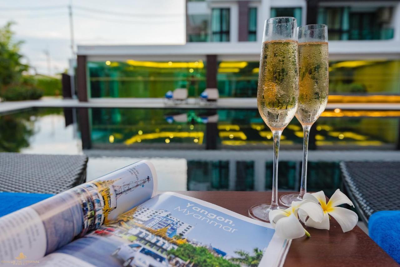Wyndham Royal Lee Phuket Hotel Nai Yang Ngoại thất bức ảnh