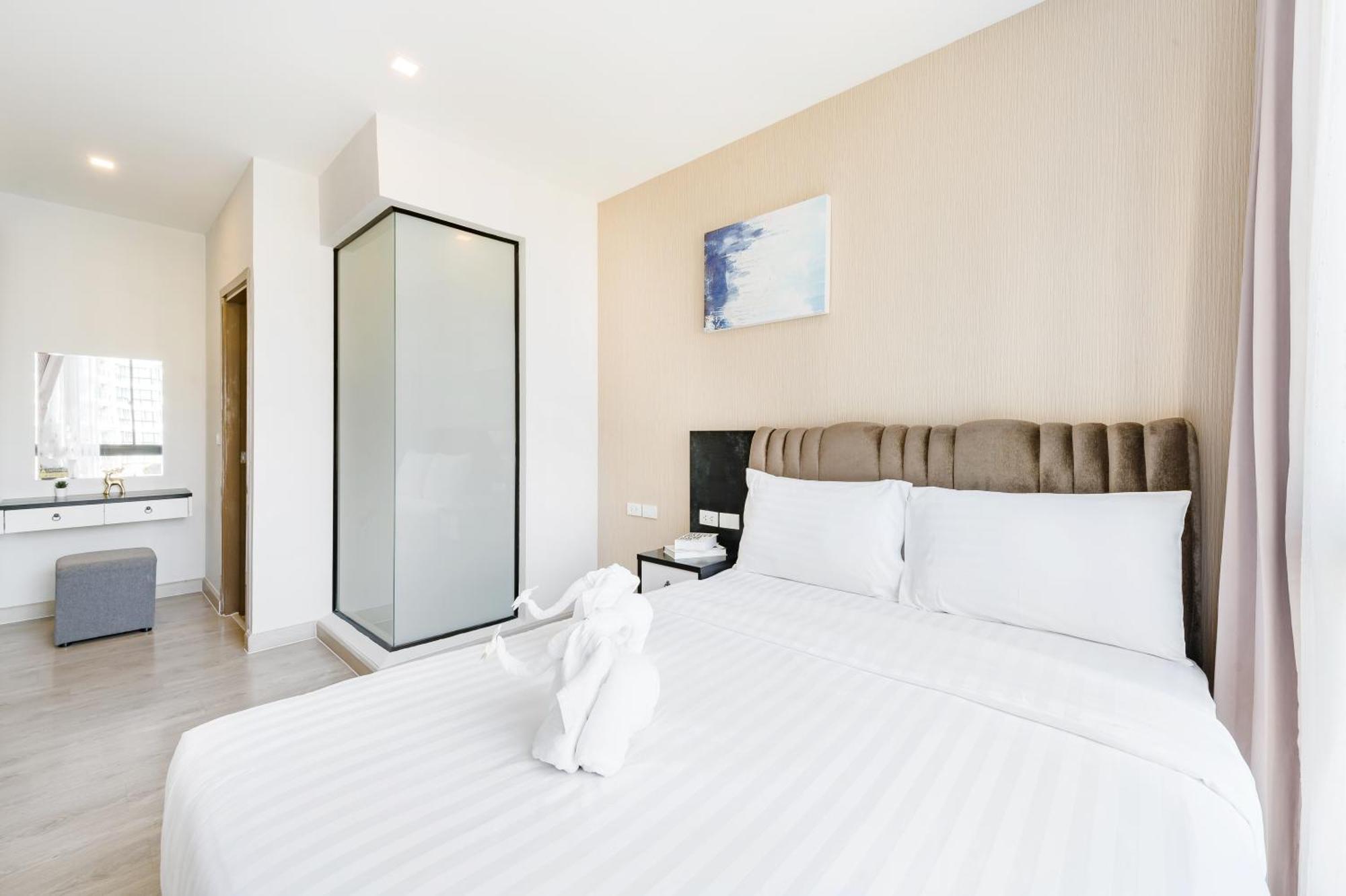 Wyndham Royal Lee Phuket Hotel Nai Yang Ngoại thất bức ảnh
