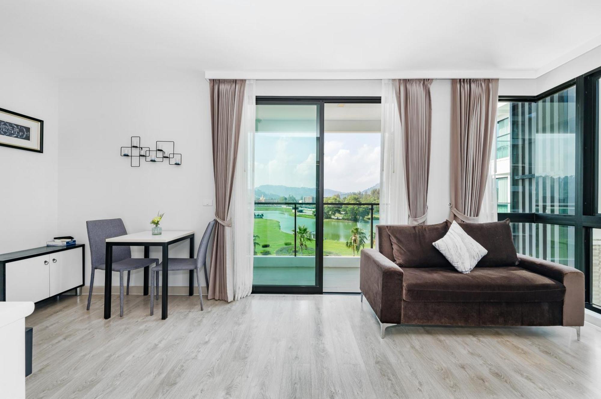 Wyndham Royal Lee Phuket Hotel Nai Yang Ngoại thất bức ảnh