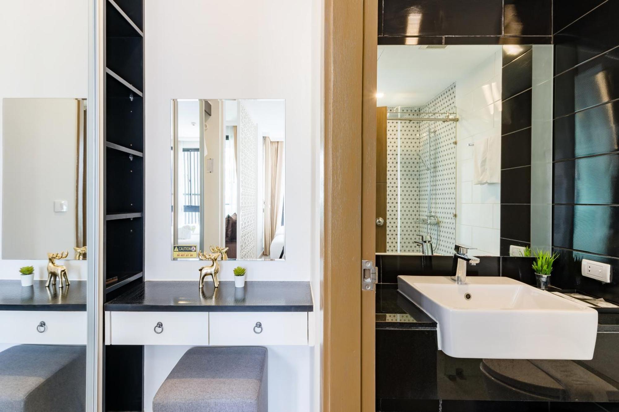 Wyndham Royal Lee Phuket Hotel Nai Yang Ngoại thất bức ảnh
